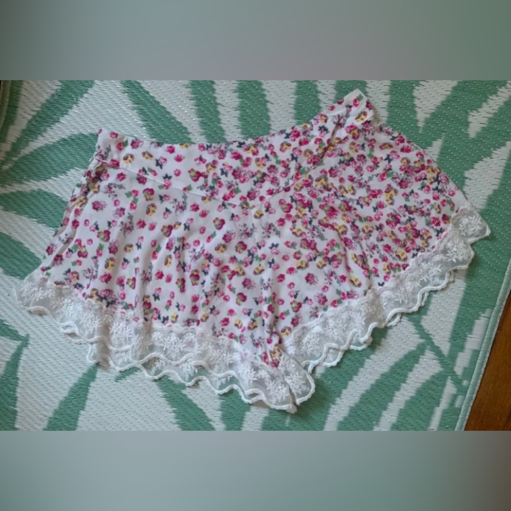 Free people bloomers/shorts sz medium
